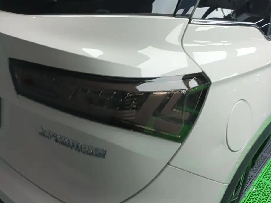 Baojun 530 2021 Global Car Anniversary Edition 1.5T CVT Prestige Connected Model 7 Seats — миниатюра 7