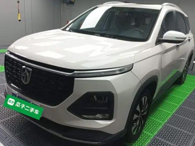Baojun 530 2021 Global Car Anniversary Edition 1.5T CVT Prestige Connected Model 7 Seats