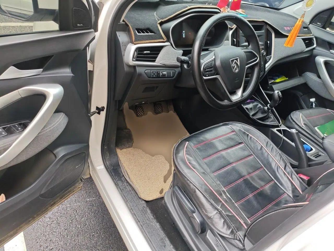 Baojun 530 2020 1.5T Manual Comfort Version 5 Seats — миниатюра 17
