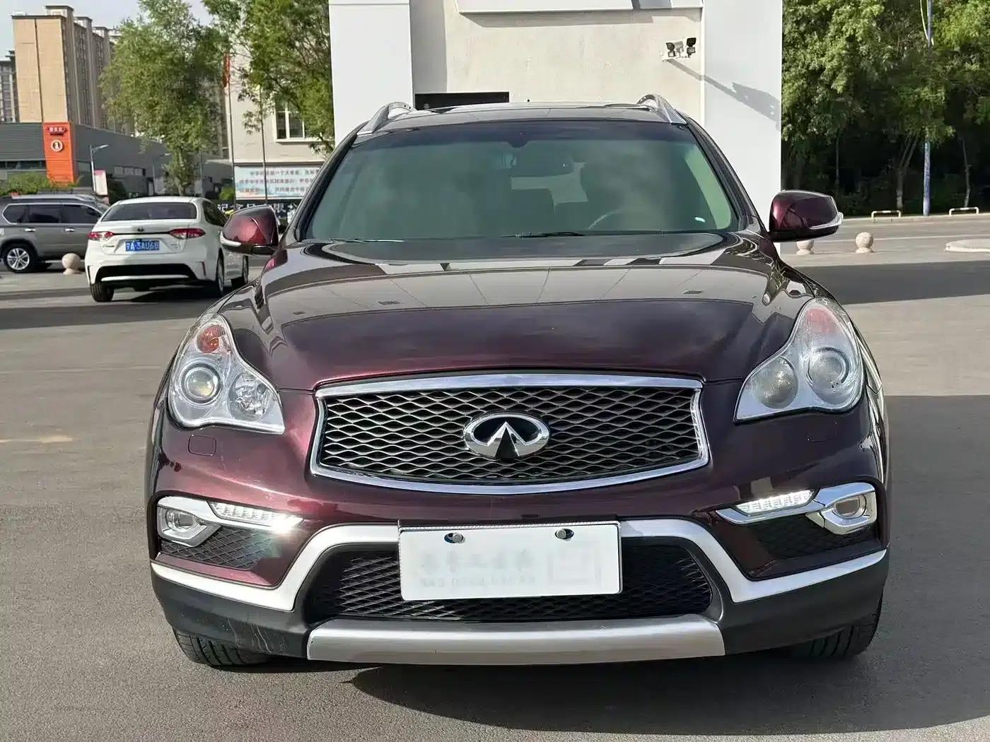 Infiniti QX50 2015 2.5L Comfort Edition — миниатюра 2
