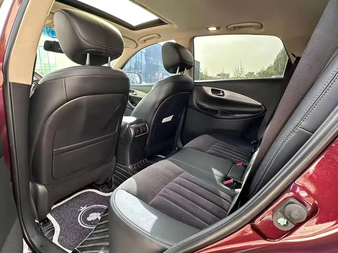 Infiniti QX50 2015 2.5L Comfort Edition — миниатюра 6