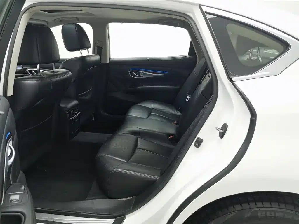 Infiniti Q70 2013 Q70L 2.5L Elegant Edition — миниатюра 15