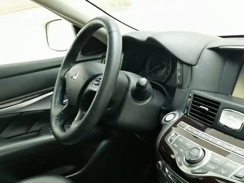 Infiniti Q70 2013 Q70L 2.5L Elegant Edition — миниатюра 22