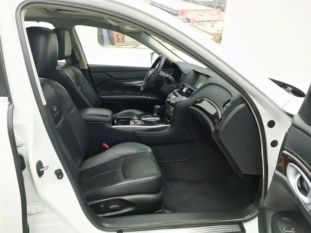 Infiniti Q70 2013 Q70L 2.5L Elegant Edition — миниатюра 23