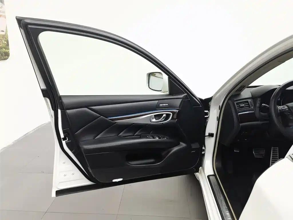 Infiniti Q70 2013 Q70L 2.5L Elegant Edition — миниатюра 8