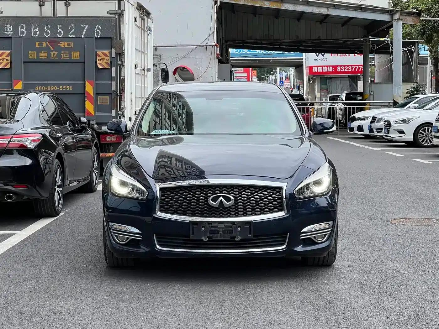 Infiniti Q70 2017 Q70L 2.5L Elite Edition — миниатюра 2