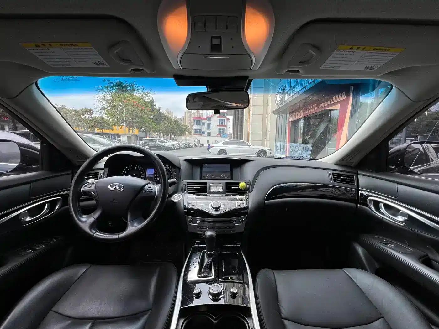 Infiniti Q70 2017 Q70L 2.5L Elite Edition — миниатюра 3