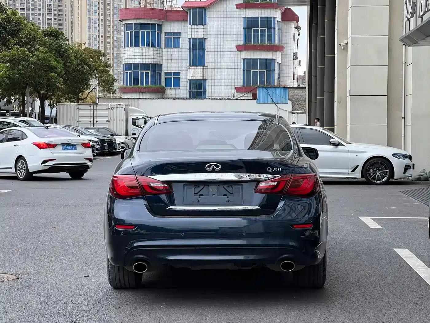 Infiniti Q70 2017 Q70L 2.5L Elite Edition — миниатюра 7