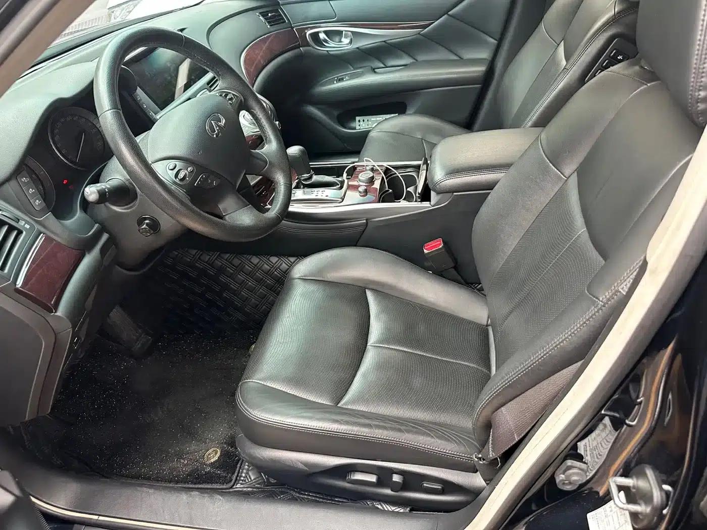 Infiniti Q70 2015 Q70L 3.5L Hybrid Luxury Edition — миниатюра 9