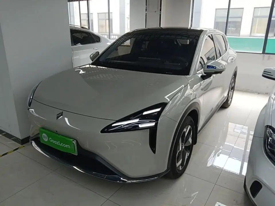 Baojun Yunhai 2025 Model 500km Pure Electric Travel Edition — миниатюра 1
