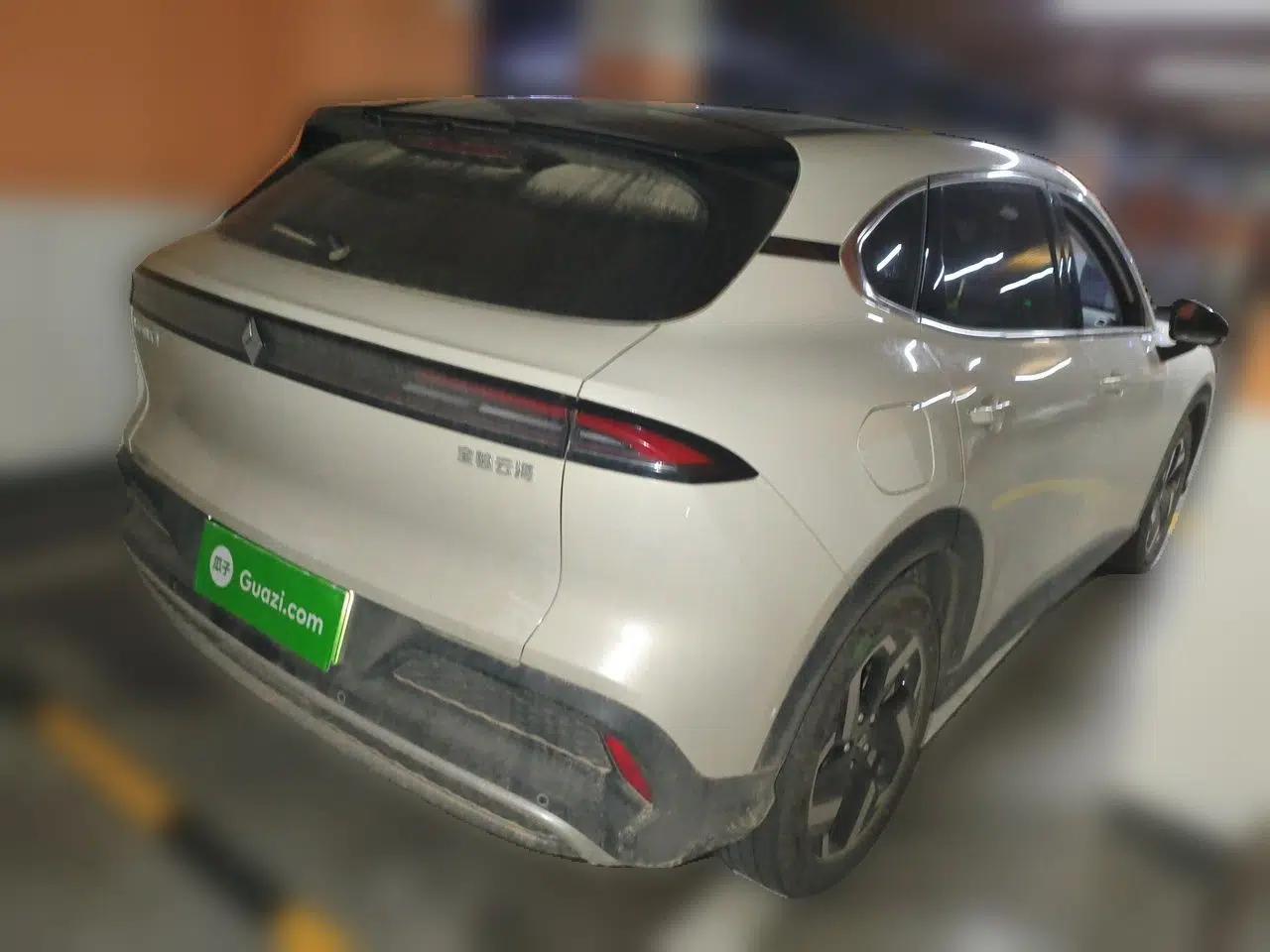 Baojun Yunhai 2024 140km Plug-in Hybrid Version — миниатюра 6