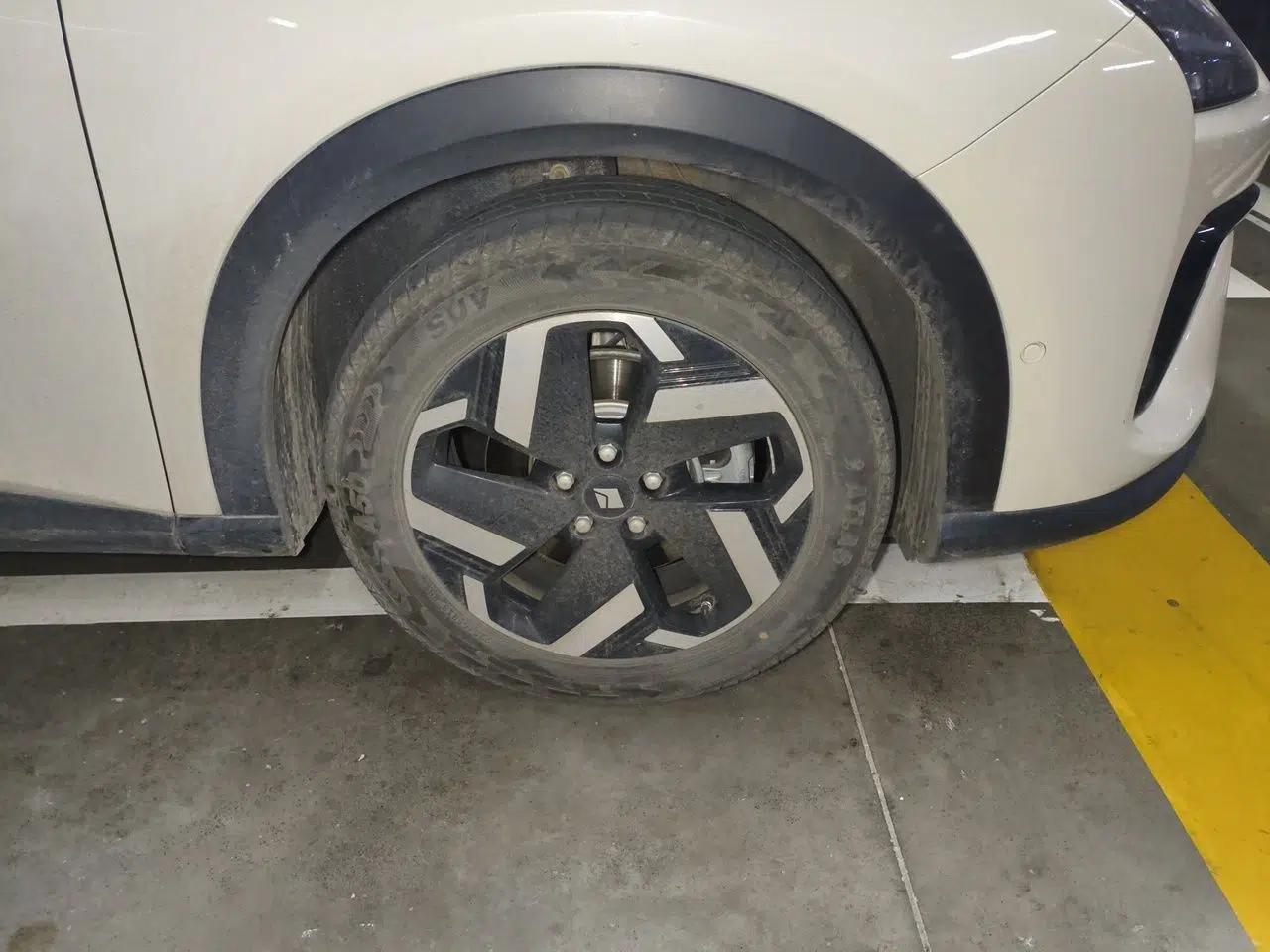 Baojun Yunhai 2024 140km Plug-in Hybrid Version — миниатюра 8