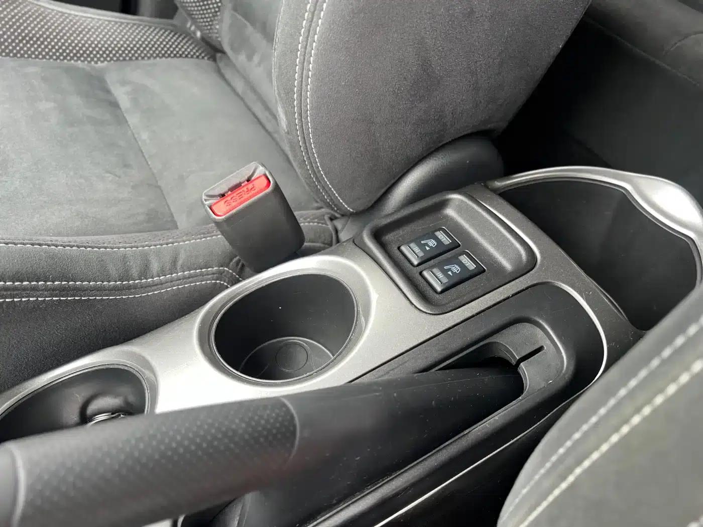 Infiniti ESQ 2014 1.6L Sporty Edition — миниатюра 16