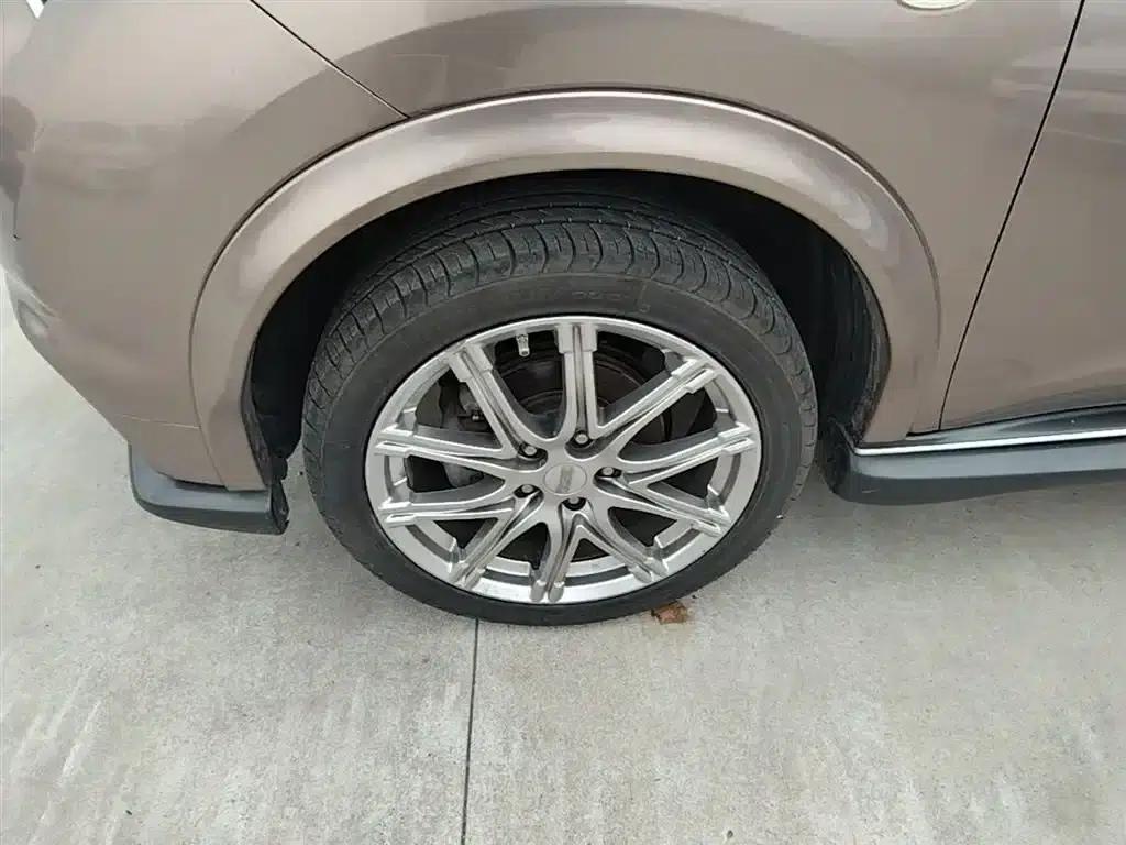 Infiniti ESQ 2014 1.6L Sporty Edition — миниатюра 23