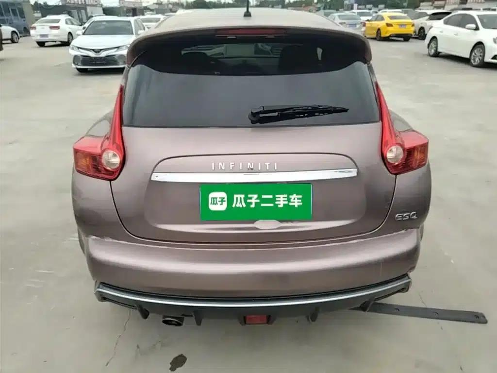 Infiniti ESQ 2014 1.6L Sporty Edition — миниатюра 6