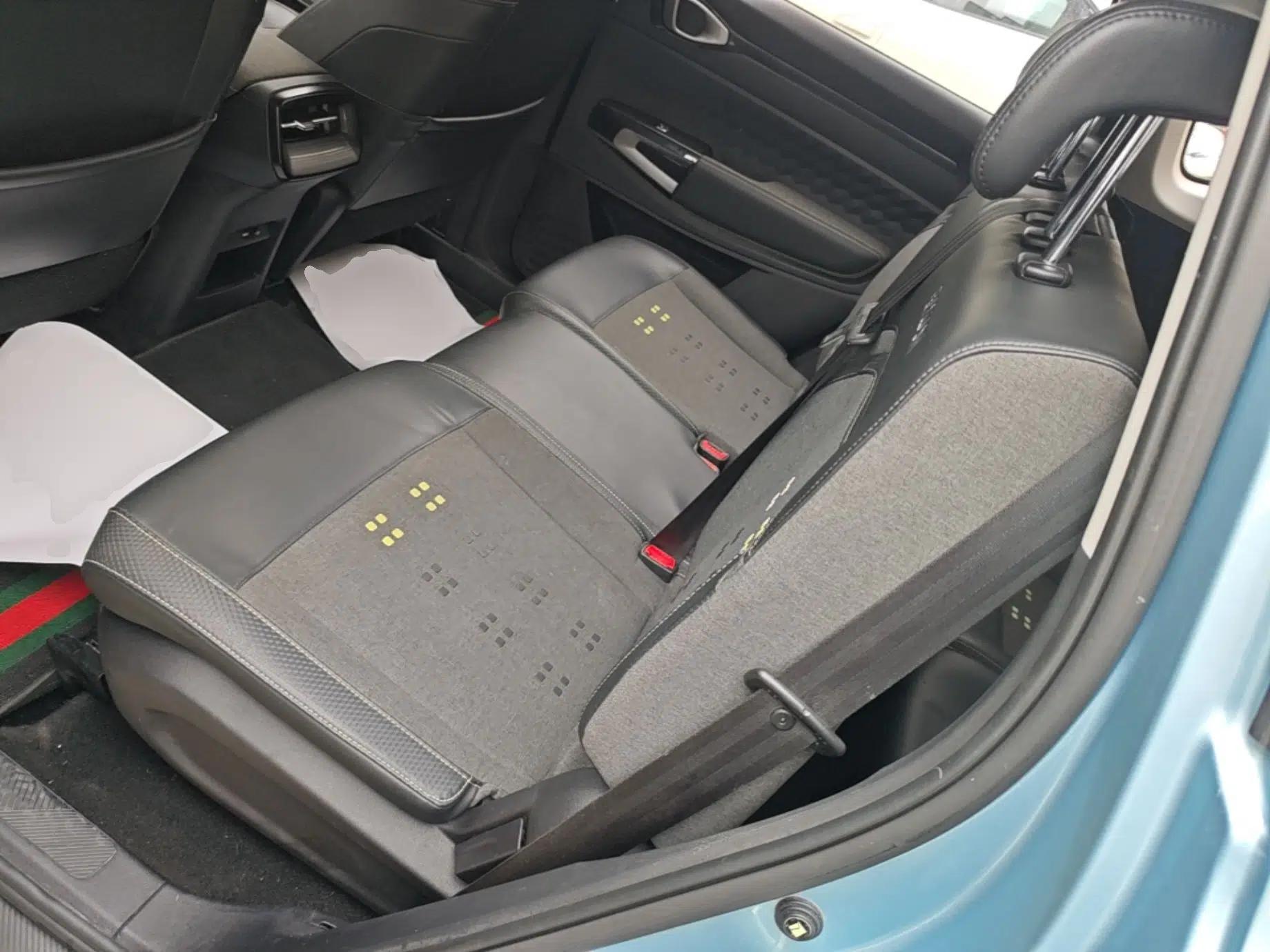 Baojun RM-5 2019 1.5T Manual Elite Version with 24-Hour Online Service 7 Seats — миниатюра 20