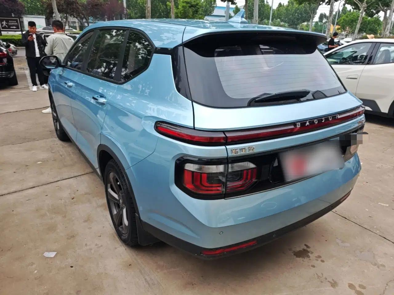 Baojun RM-5 2019 1.5T Manual Elite Version with 24-Hour Online Service 7 Seats — миниатюра 4