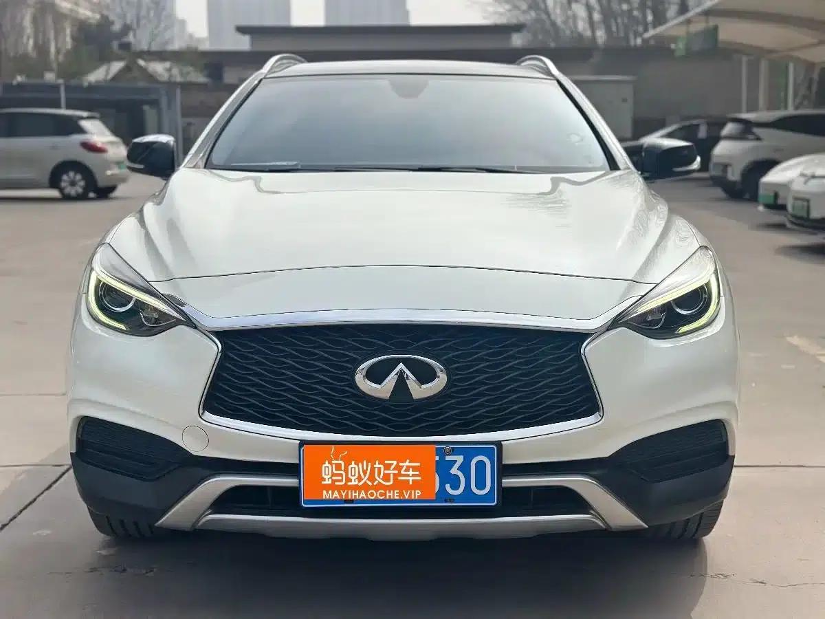 Infiniti QX30 2017 2.0T AWD Fashion Edition — миниатюра 2