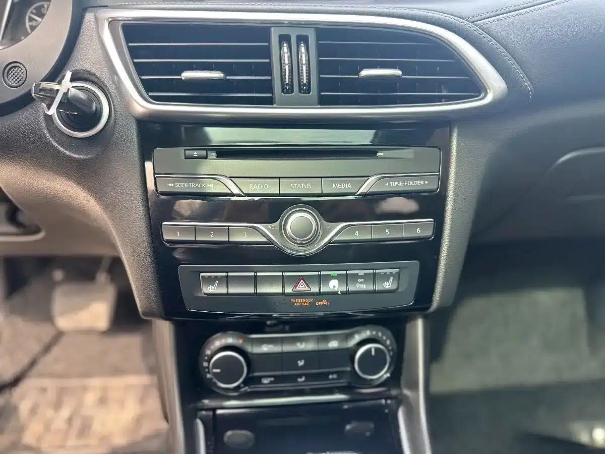Infiniti QX30 2017 2.0T AWD Fashion Edition — миниатюра 15