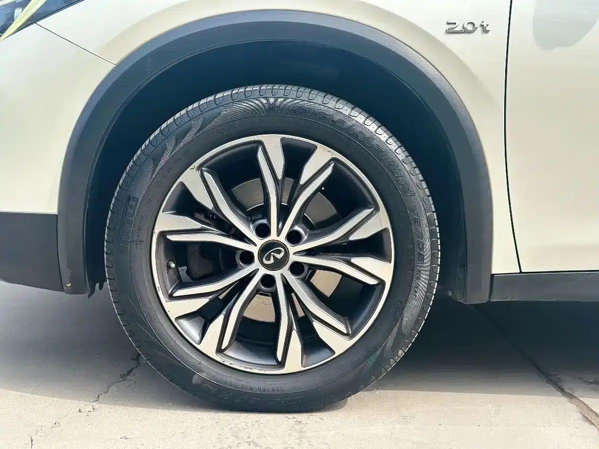Infiniti QX30 2017 2.0T AWD Fashion Edition — миниатюра 9