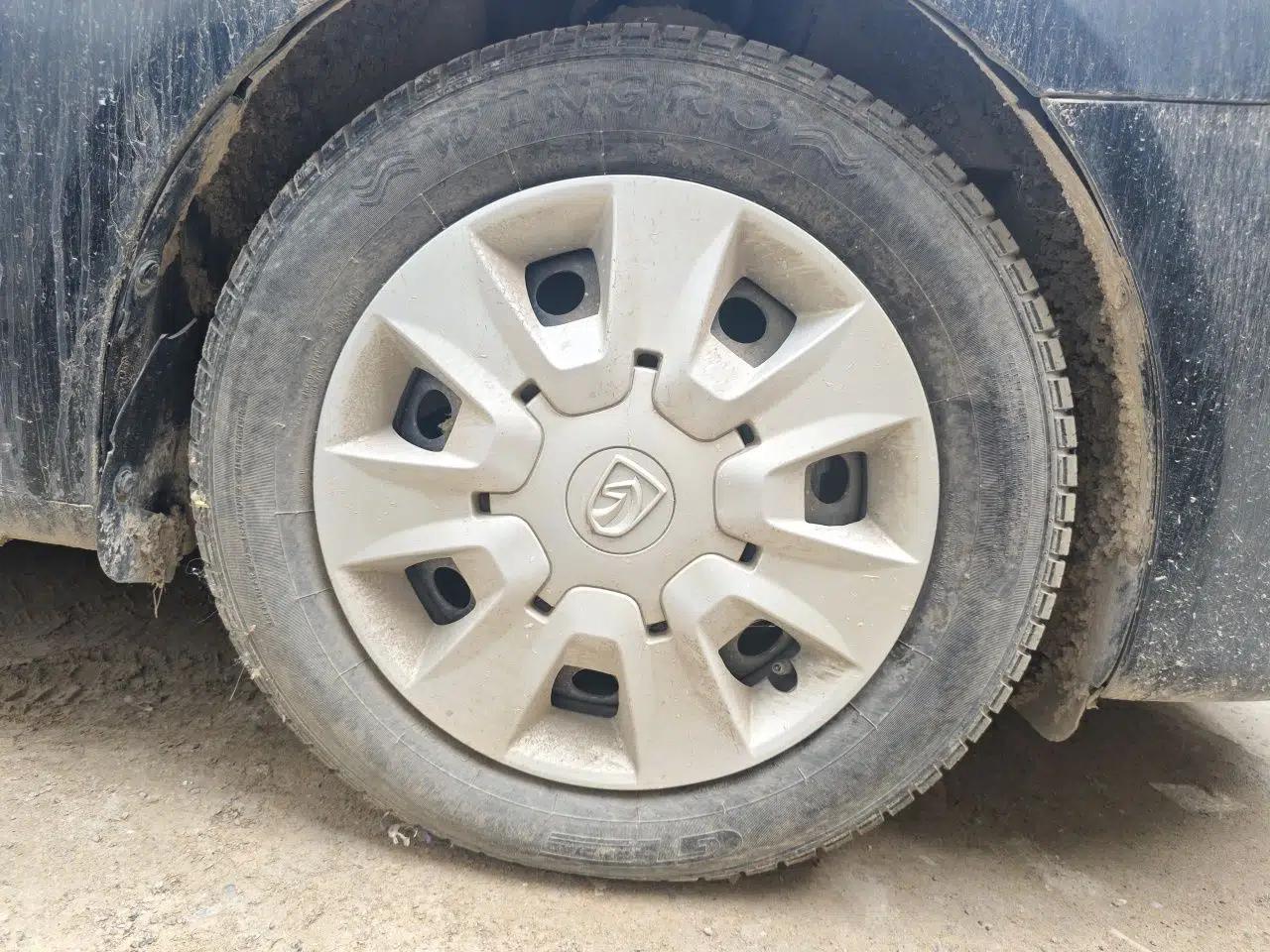 Baojun 630 2013 1.5L manual standard version — миниатюра 8