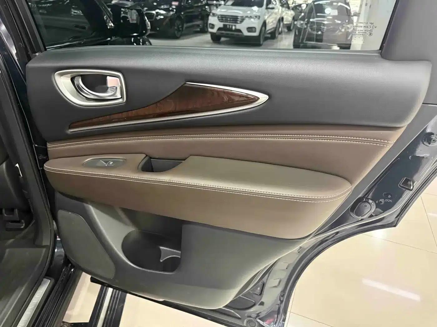 2014 Infiniti QX60 Imported Model 2.5 S/C Hybrid 2WD Excellence Edition — миниатюра 21