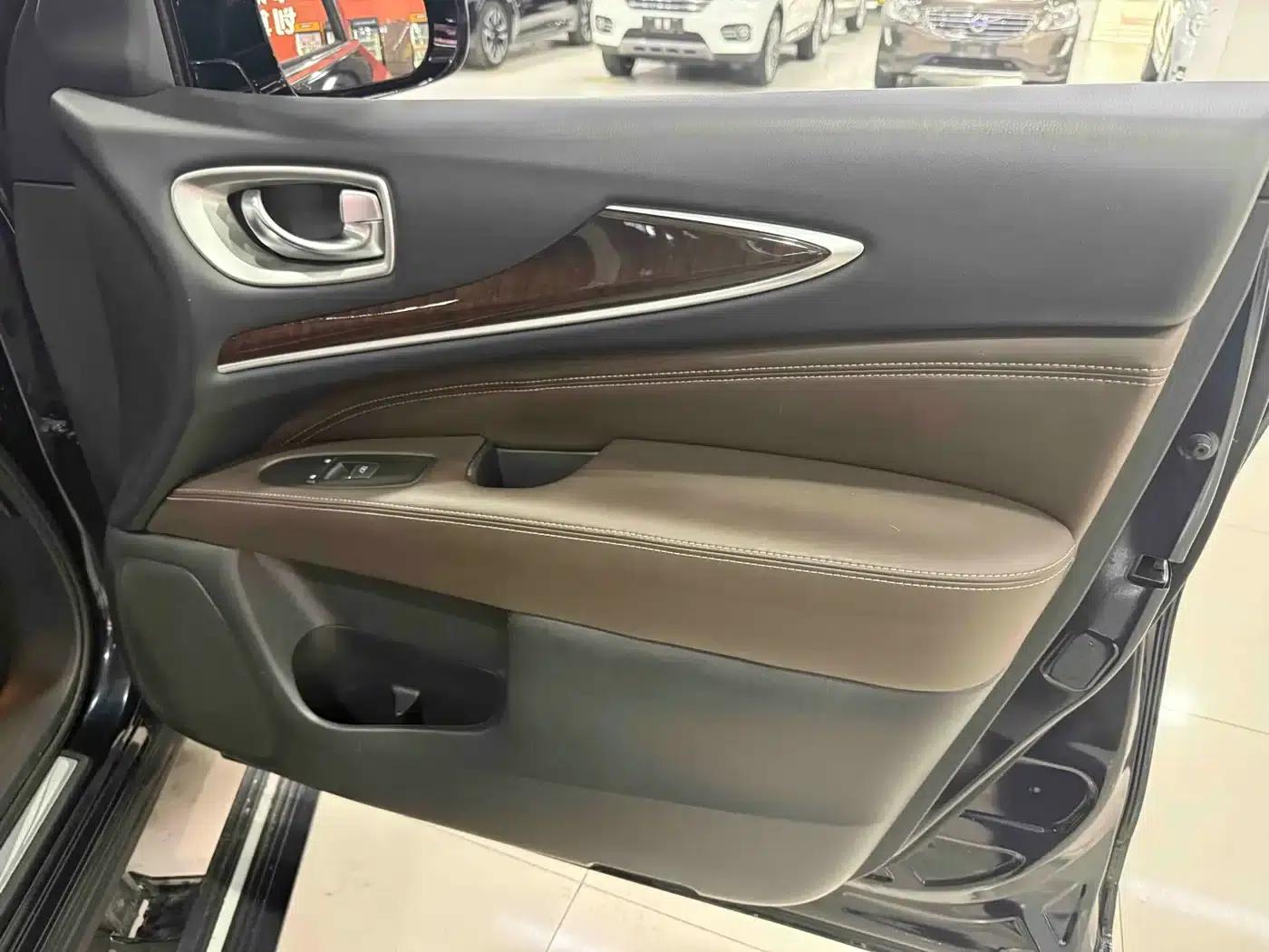 2014 Infiniti QX60 Imported Model 2.5 S/C Hybrid 2WD Excellence Edition — миниатюра 24
