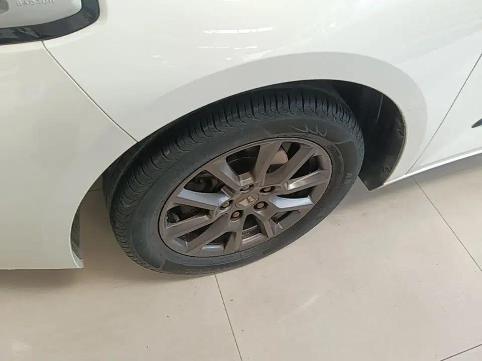 Baojun RC-5 2020 1.5L CVT Smart Elite Edition — миниатюра 8