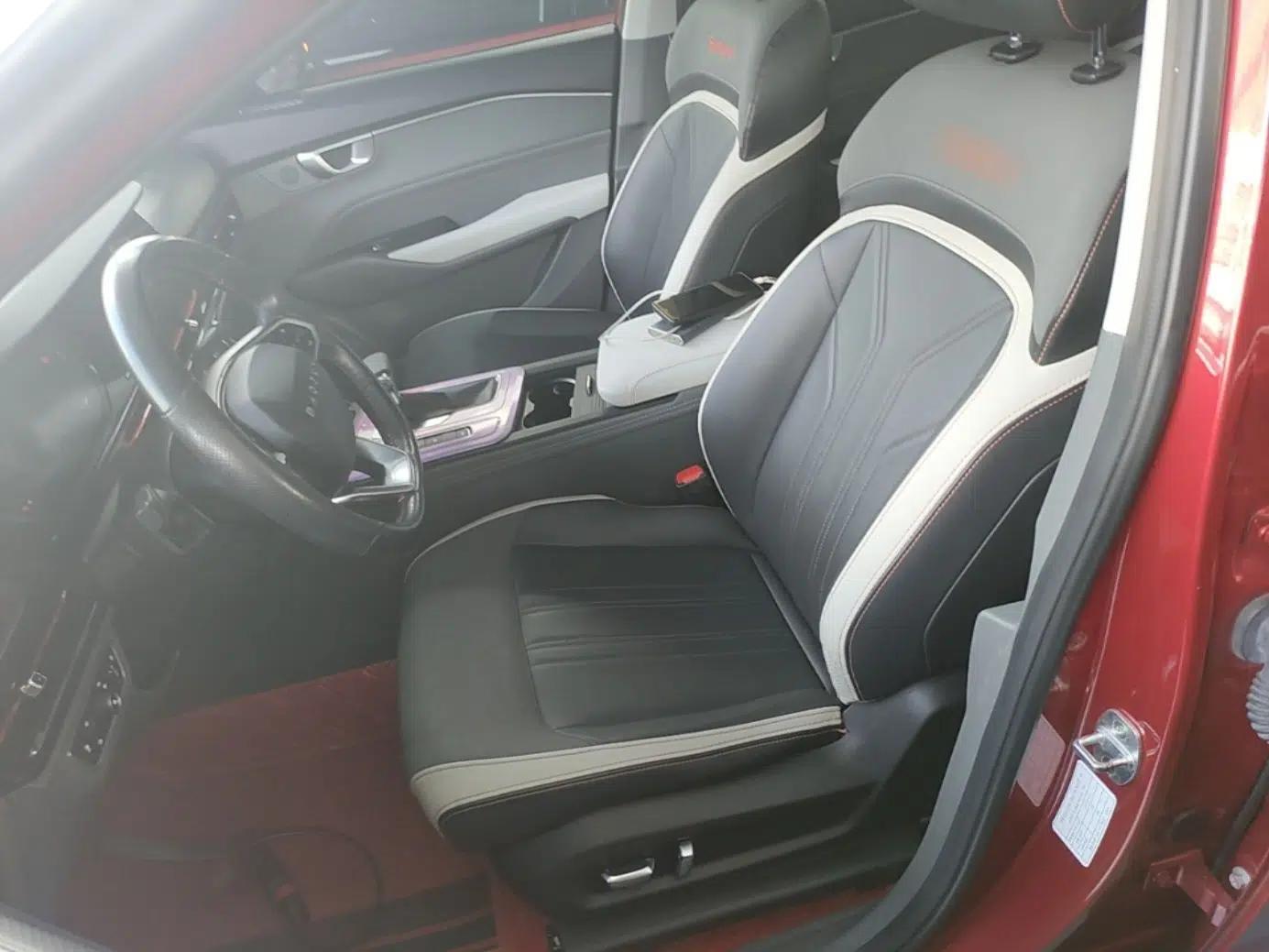 Baojun RC-6 2019 1.5T CVT 24-Hour Online Luxury Edition — миниатюра 18