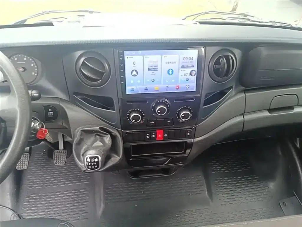 Iveco Daily 2021 2.0T Manual Super Rui Long Wheelbase Short Overhang High Roof Side Sliding Door F1A — миниатюра 13