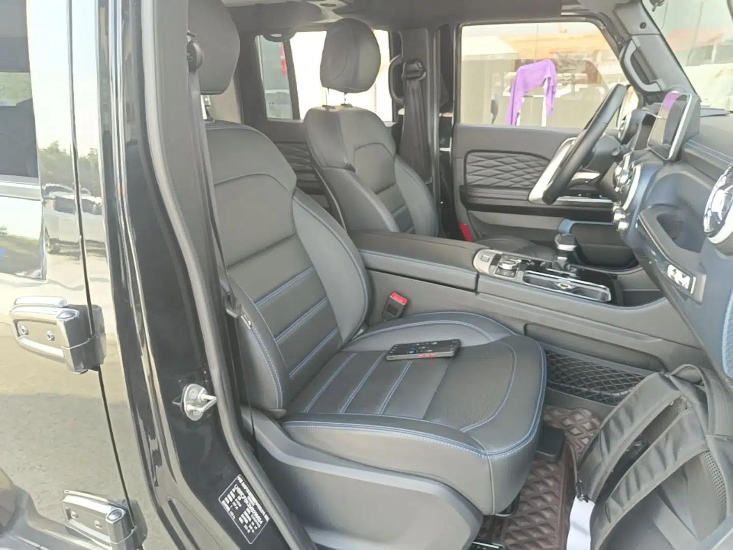 BAIC Off-Road BJ40 2020 2.0T Automatic Four-Wheel Drive Urban Hunter Edition Chivalrous Type — миниатюра 23