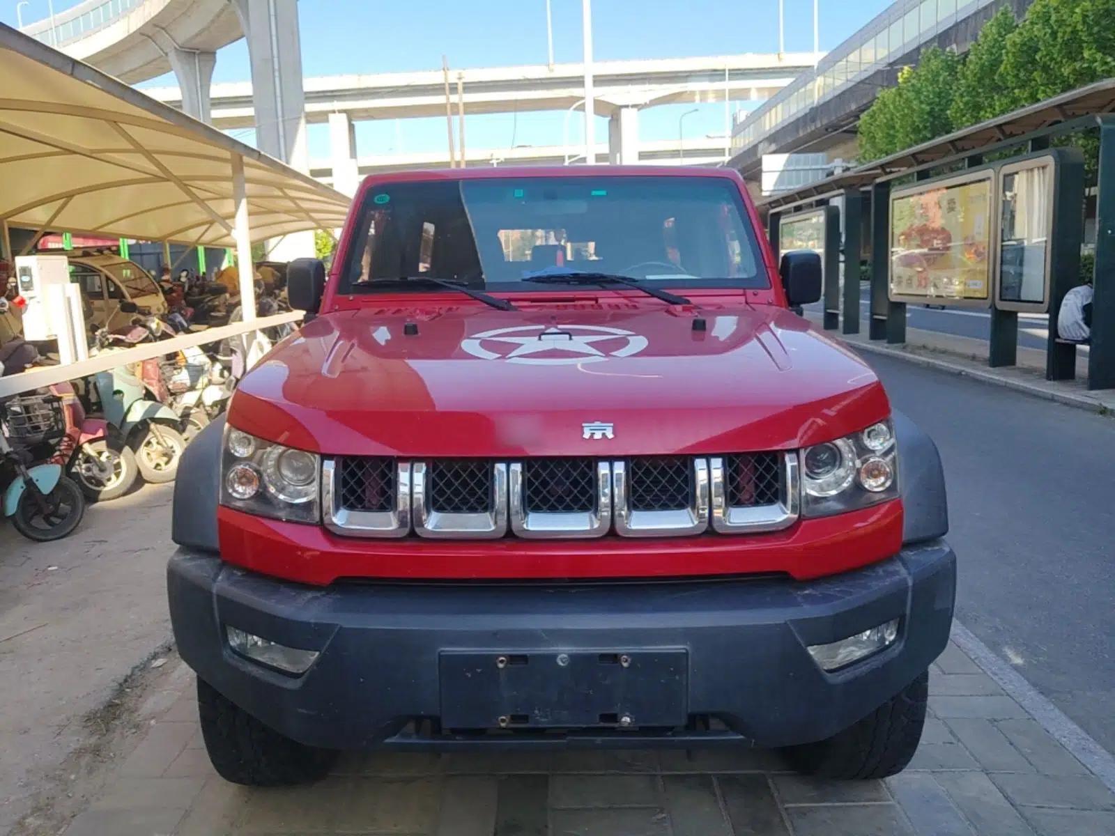 BAIC Off-Road BJ40 2017 40L 2.3T Automatic All-Wheel Drive Ring of the Tower Champion Edition — миниатюра 2