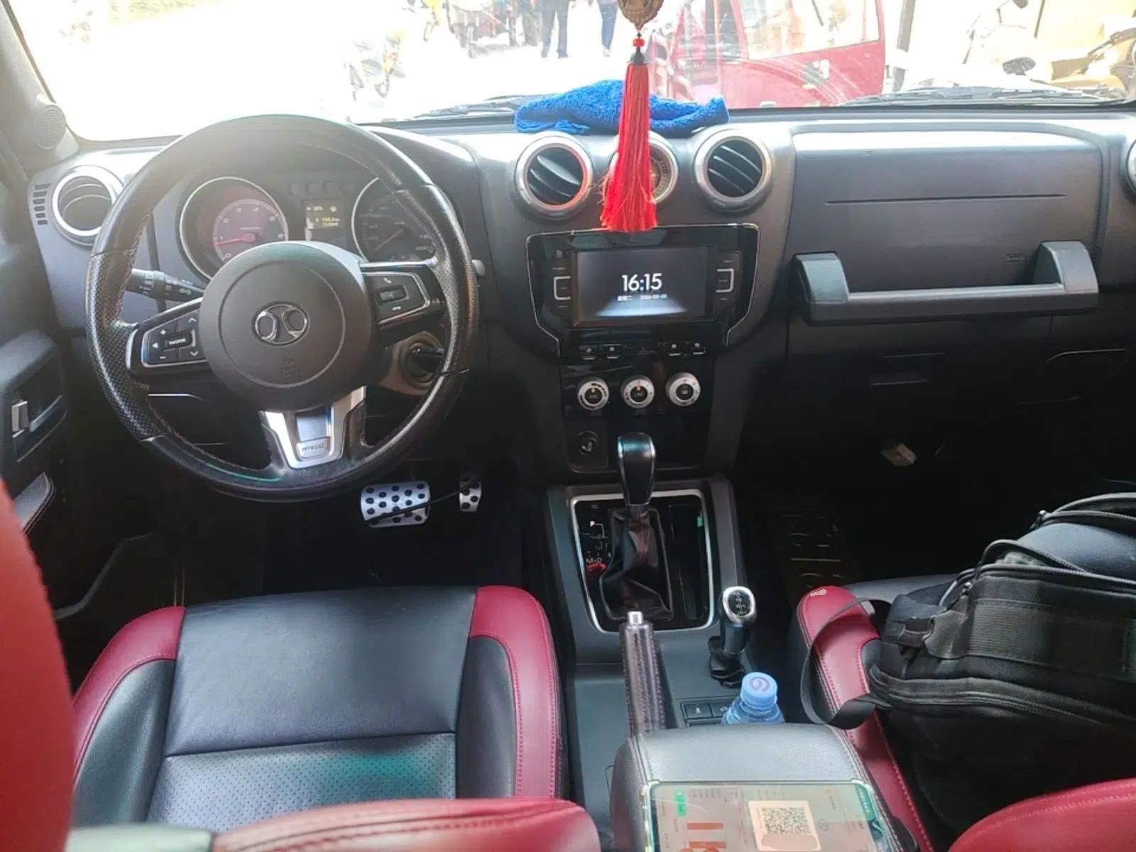 BAIC Off-Road BJ40 2017 40L 2.3T Automatic All-Wheel Drive Ring of the Tower Champion Edition — миниатюра 12