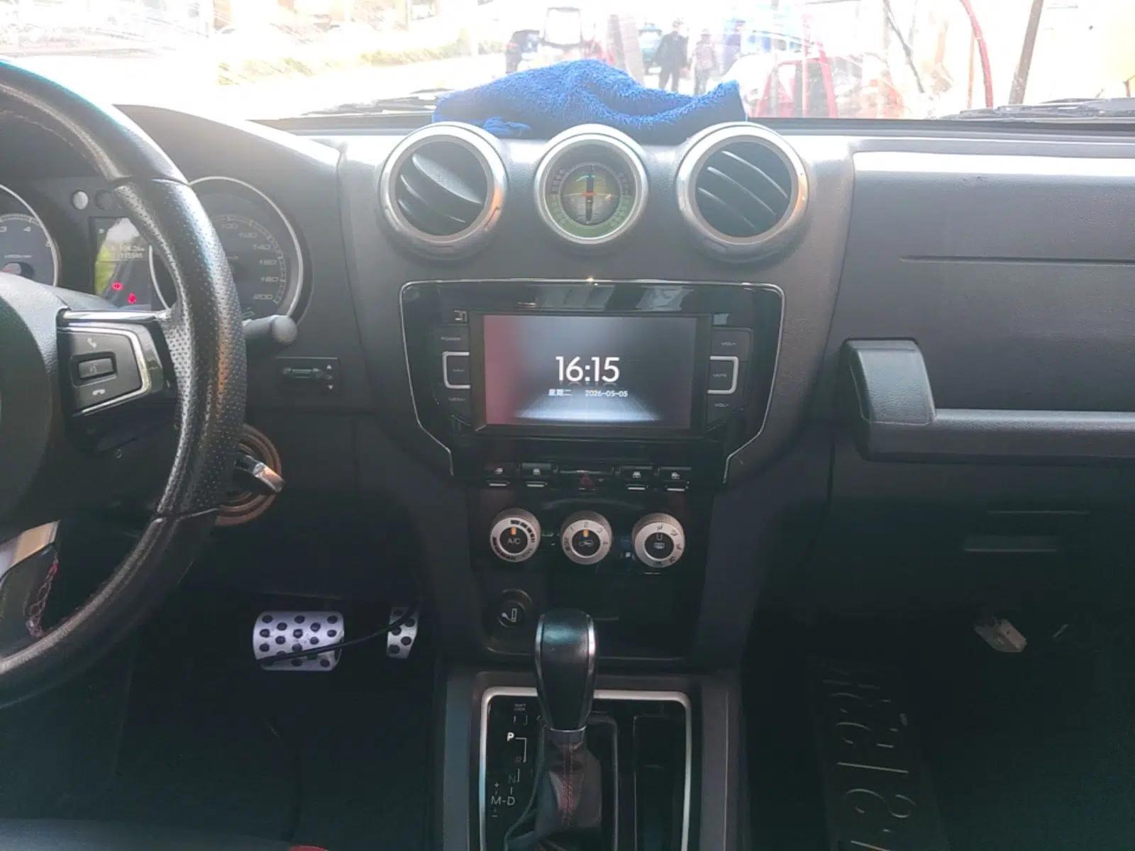 BAIC Off-Road BJ40 2017 40L 2.3T Automatic All-Wheel Drive Ring of the Tower Champion Edition — миниатюра 15