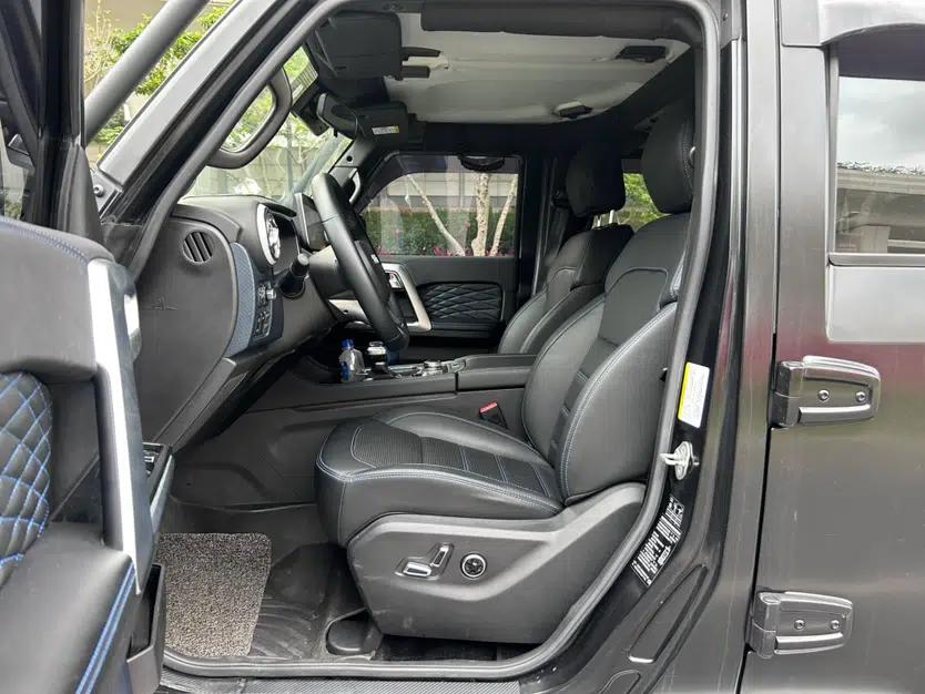 BAIC Off-Road BJ40 2023 2.0D Automatic Four-Wheel Drive Blade Hero Edition Adventurer Type (with Front and Rear Electronic Locks) — миниатюра 15
