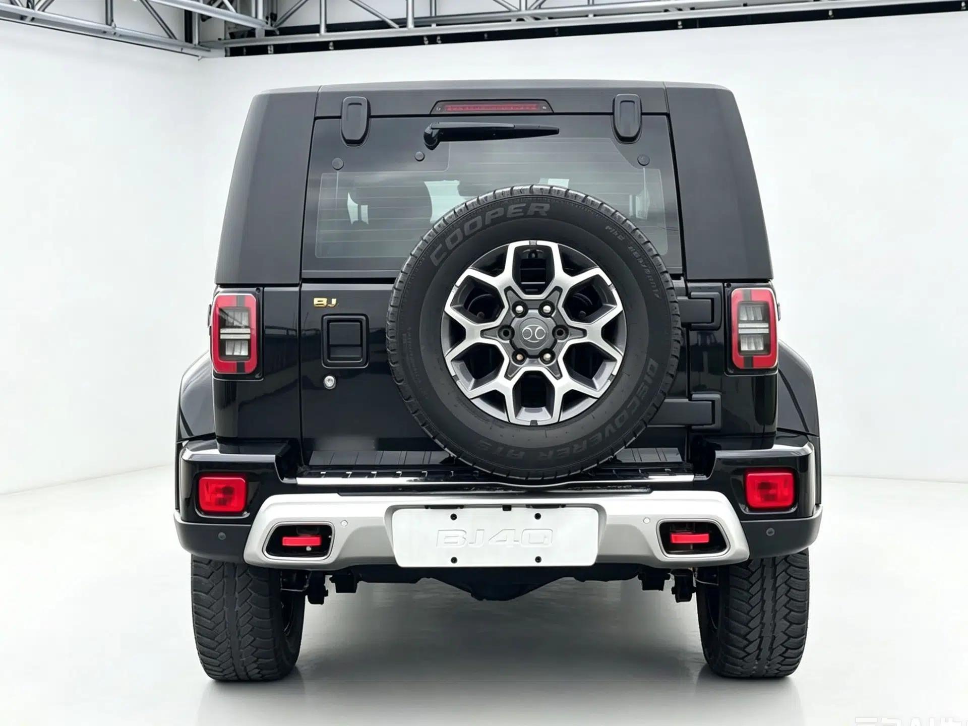 BAIC Off-Road BJ40 2019 PLUS 2.3T Automatic Four-Wheel Drive Premium Edition China VI — миниатюра 6