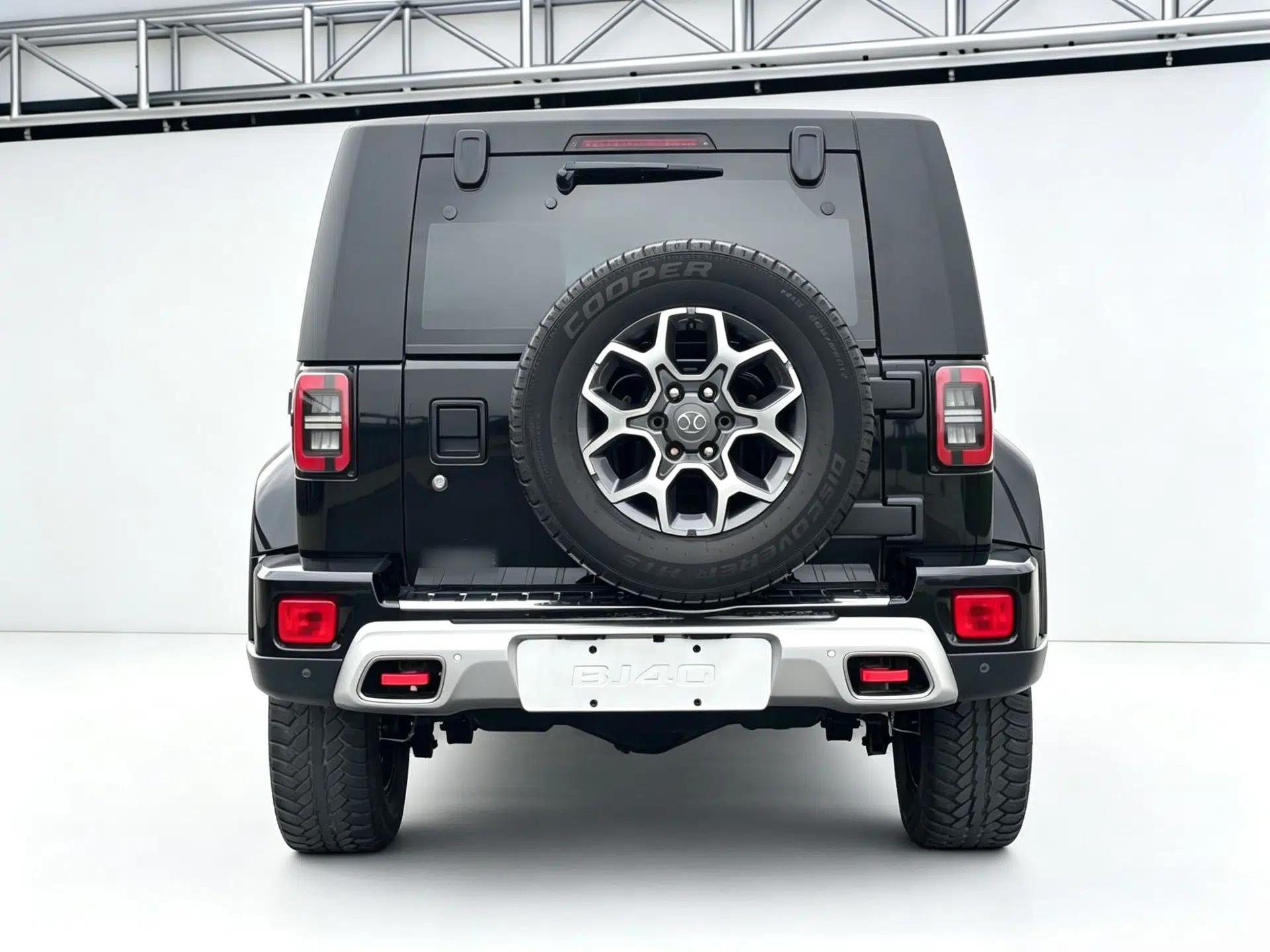 BAIC Off-Road BJ40 2019 PLUS 2.3T Automatic Four-Wheel Drive Premium Edition China VI — миниатюра 7