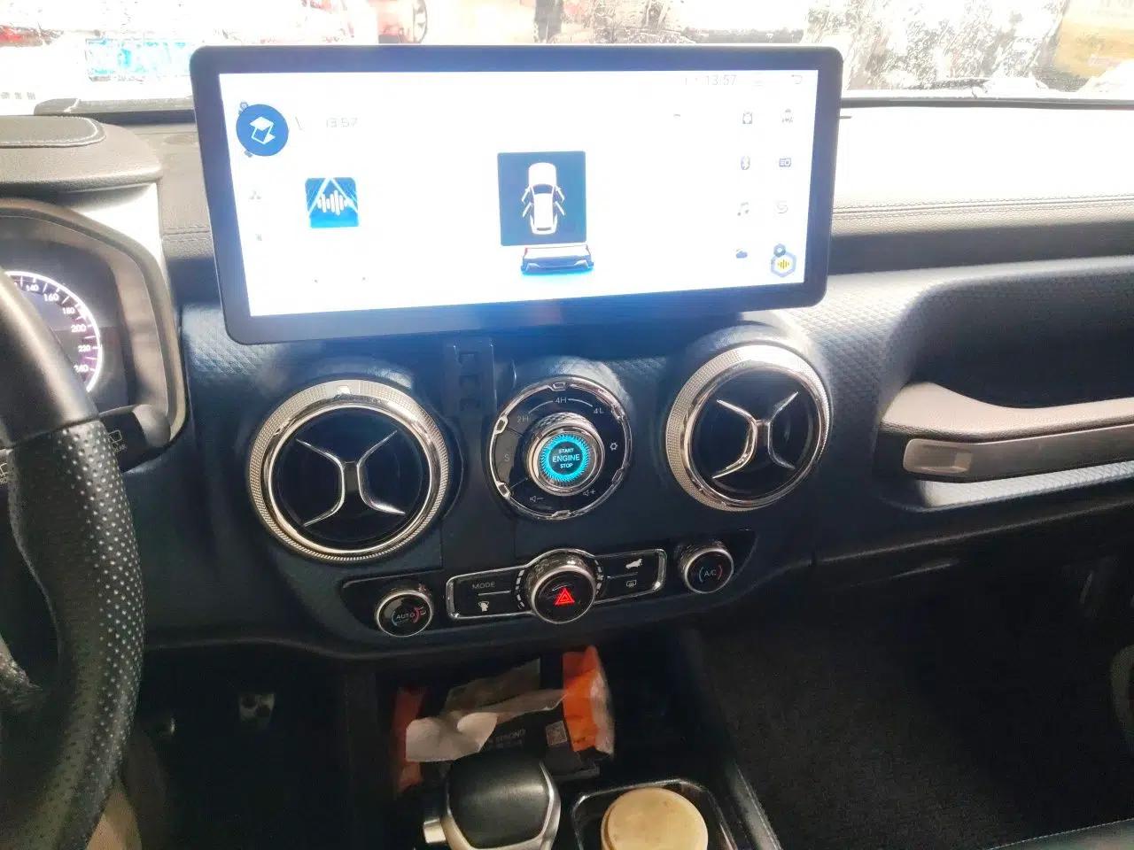 BAIC Off-Road BJ40 2019 Updated Version 2.0T Automatic All-Wheel Drive Urban Hunter Edition Premium China V Emission Standard — миниатюра 14