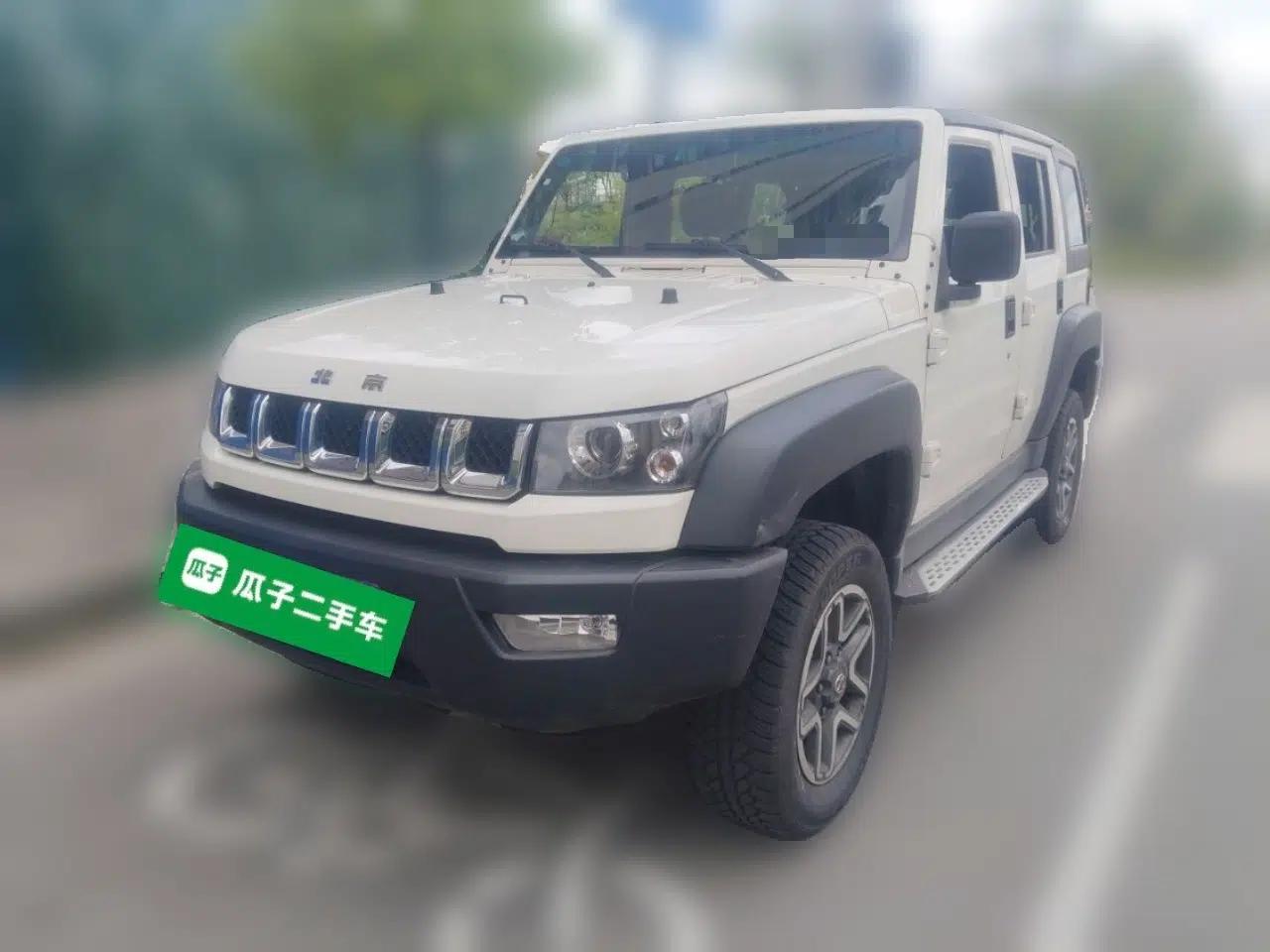 BAIC Off-Road BJ40 2016 40L 2.3T Automatic All-Wheel Drive Premium Edition — миниатюра 1