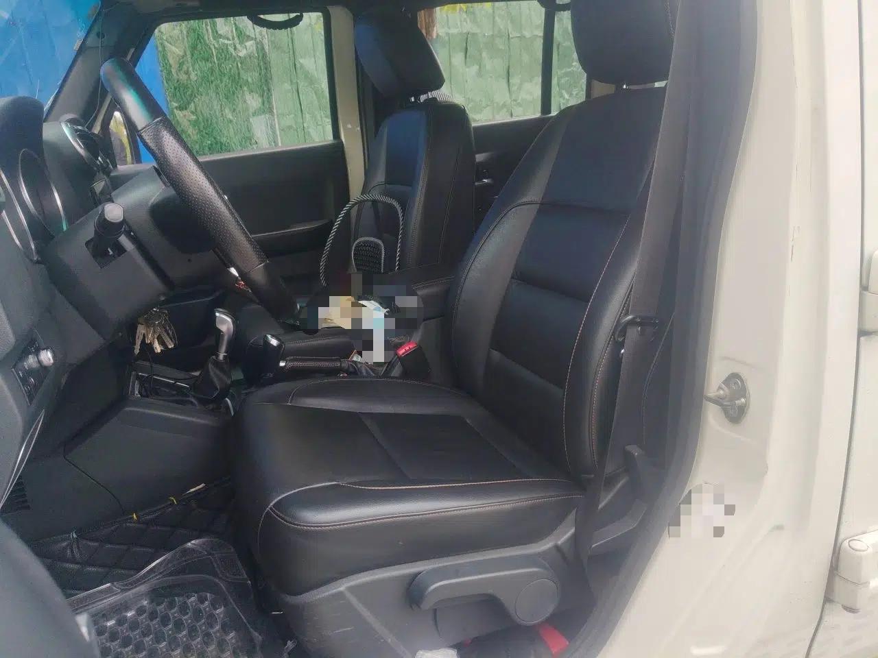 BAIC Off-Road BJ40 2016 40L 2.3T Automatic All-Wheel Drive Premium Edition — миниатюра 16
