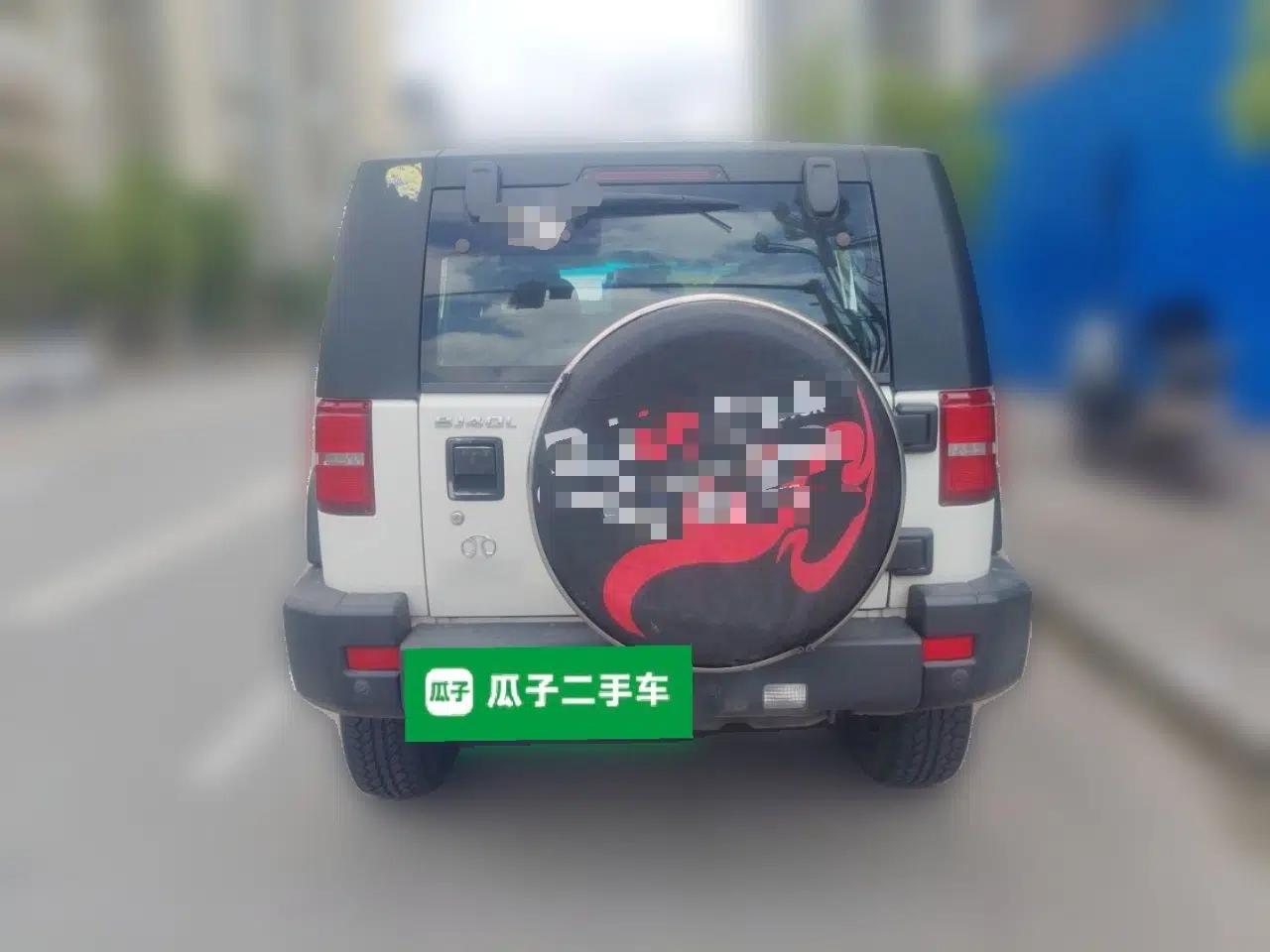 BAIC Off-Road BJ40 2016 40L 2.3T Automatic All-Wheel Drive Premium Edition — миниатюра 5