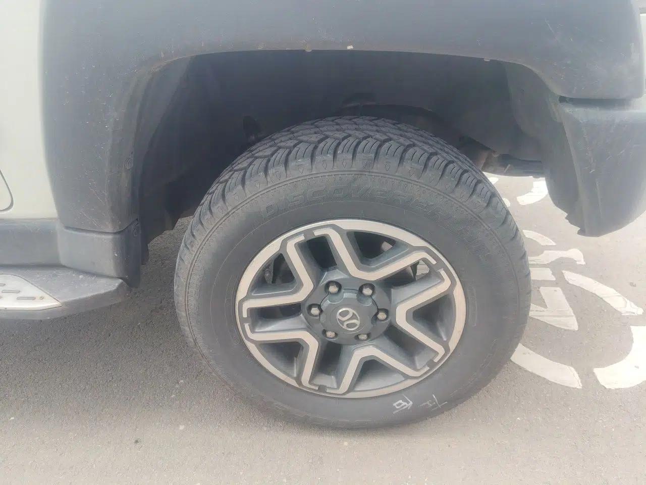 BAIC Off-Road BJ40 2016 40L 2.3T Automatic All-Wheel Drive Premium Edition — миниатюра 8