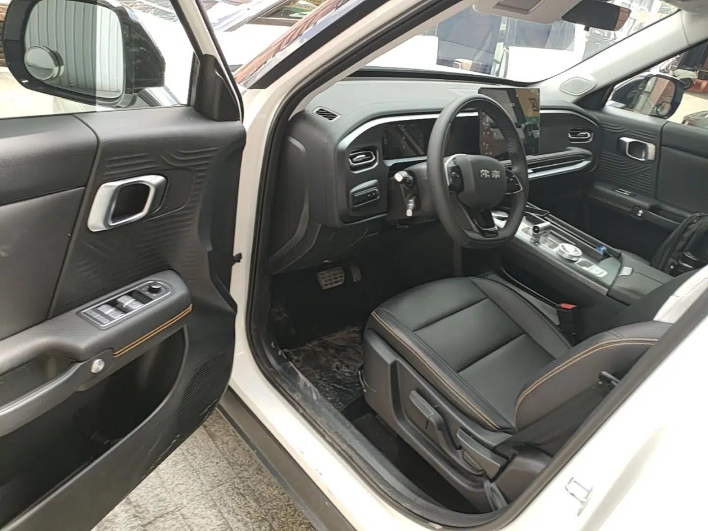 BAIC Off-Road BJ30 2024 1.5T Light Wilderness Air Edition — миниатюра 19