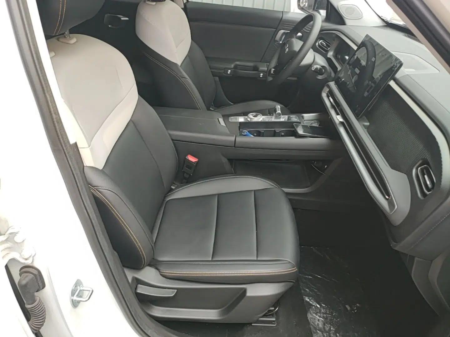 BAIC Off-Road BJ30 2024 1.5T Light Wilderness Air Edition — миниатюра 23
