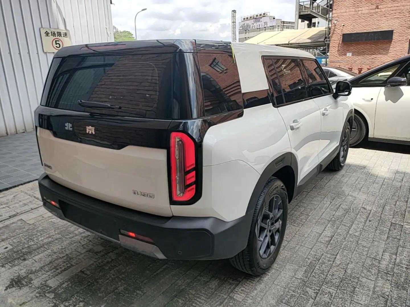 BAIC Off-Road BJ30 2024 1.5T Light Wilderness Air Edition — миниатюра 6