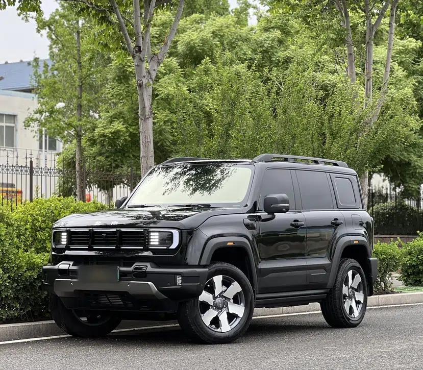 BAIC Off-Road BJ40 Electric Drive 2025 Advanced Edition — миниатюра 1