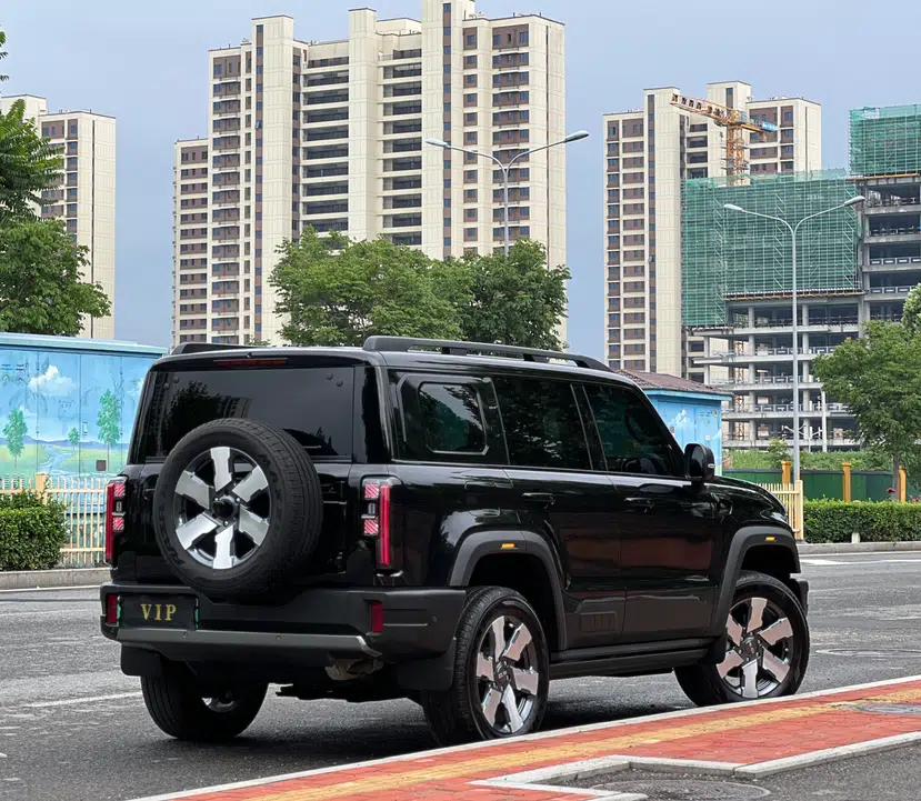 BAIC Off-Road BJ40 Electric Drive 2025 Advanced Edition — миниатюра 8