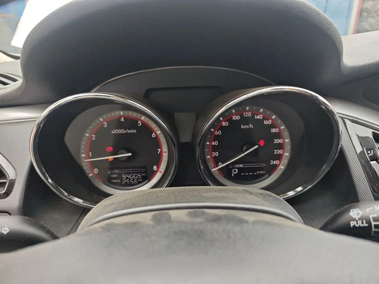 Bestune B70 2014 2.0L automatic luxury version — миниатюра 12