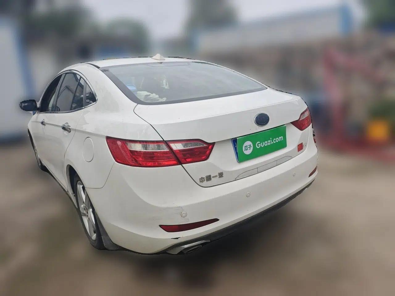Bestune B70 2014 2.0L automatic luxury version — миниатюра 4