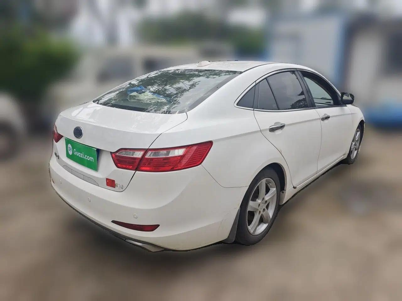 Bestune B70 2014 2.0L automatic luxury version — миниатюра 6